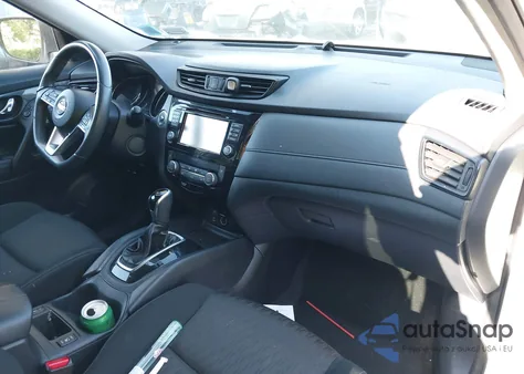 2017 Nissan Rogue Sv z USA, uszkodzony, nr VIN KNMAT2MVXHP512848